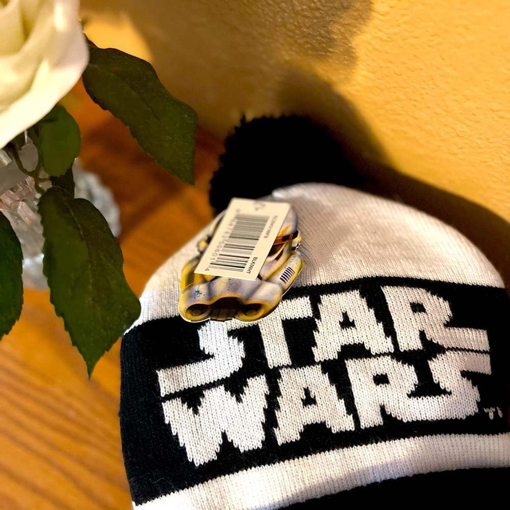 💕🌼 NWT Star Wars Beanie boys - Picture 3 of 4
